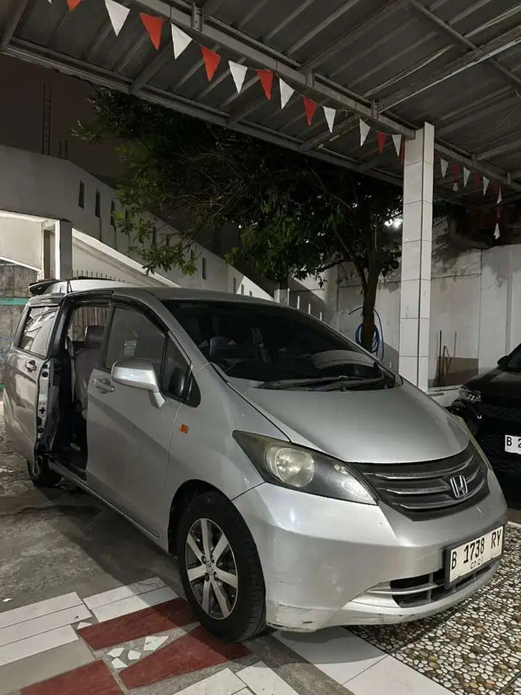 Honda Freed 2009 Bensin