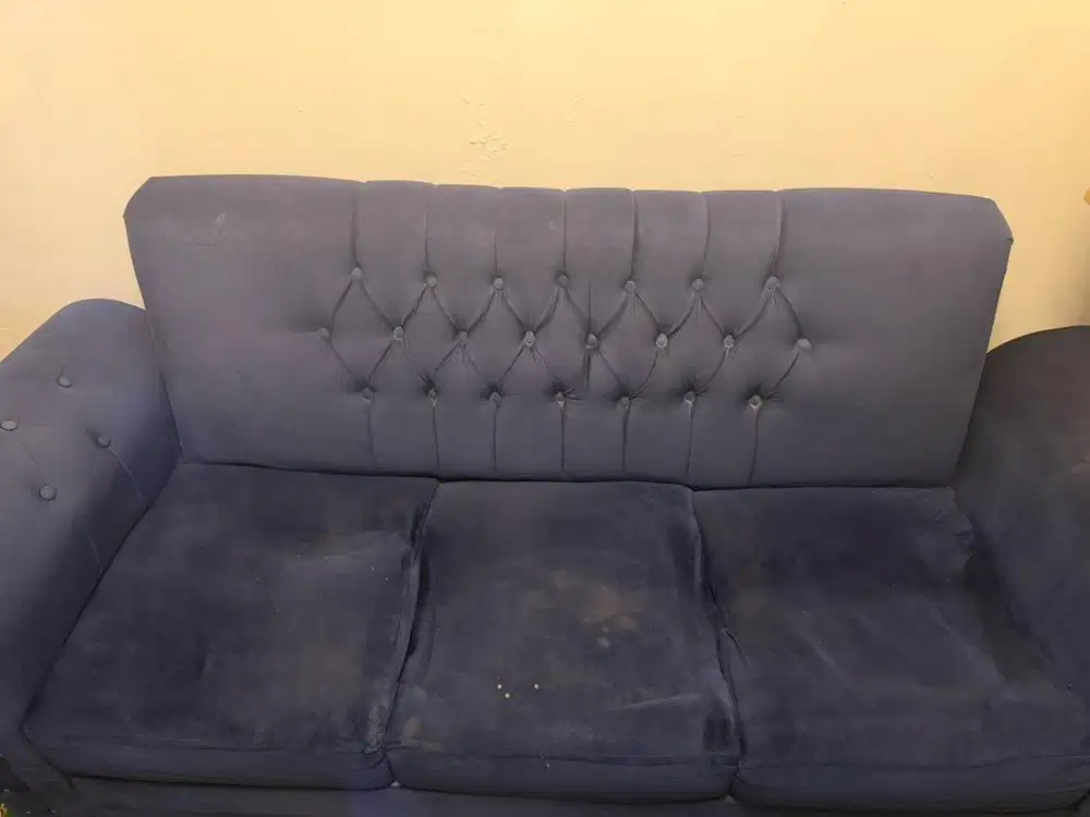 Dijual sofa 3 seater bekas