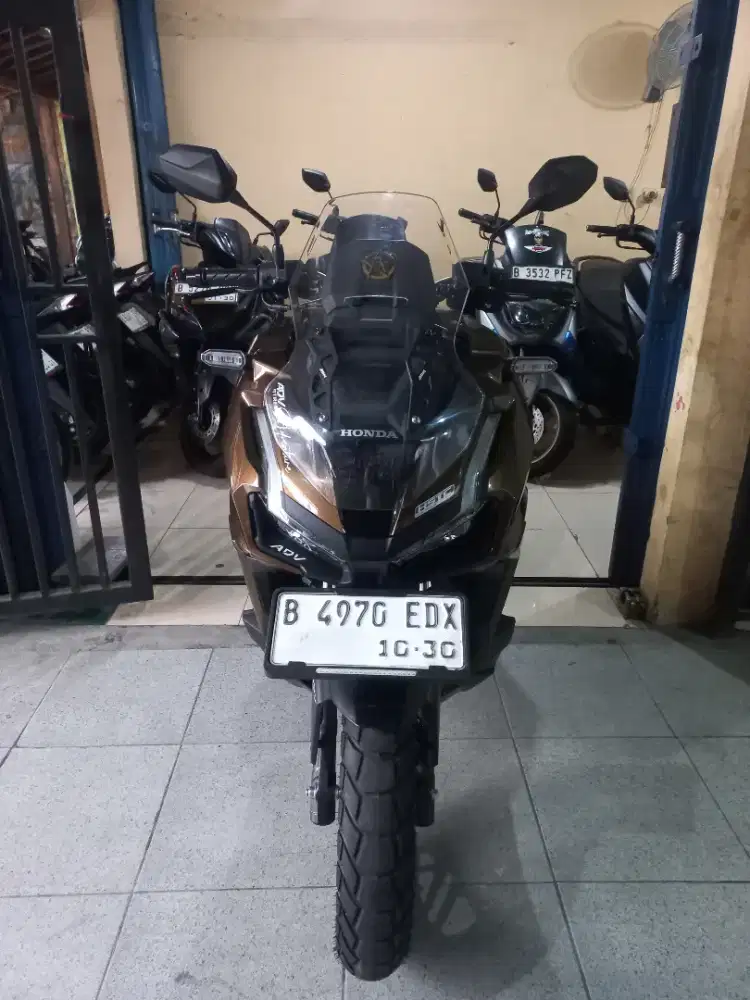 HONDA ADV ROADSYNC 2025 low km GOOD CONDITION