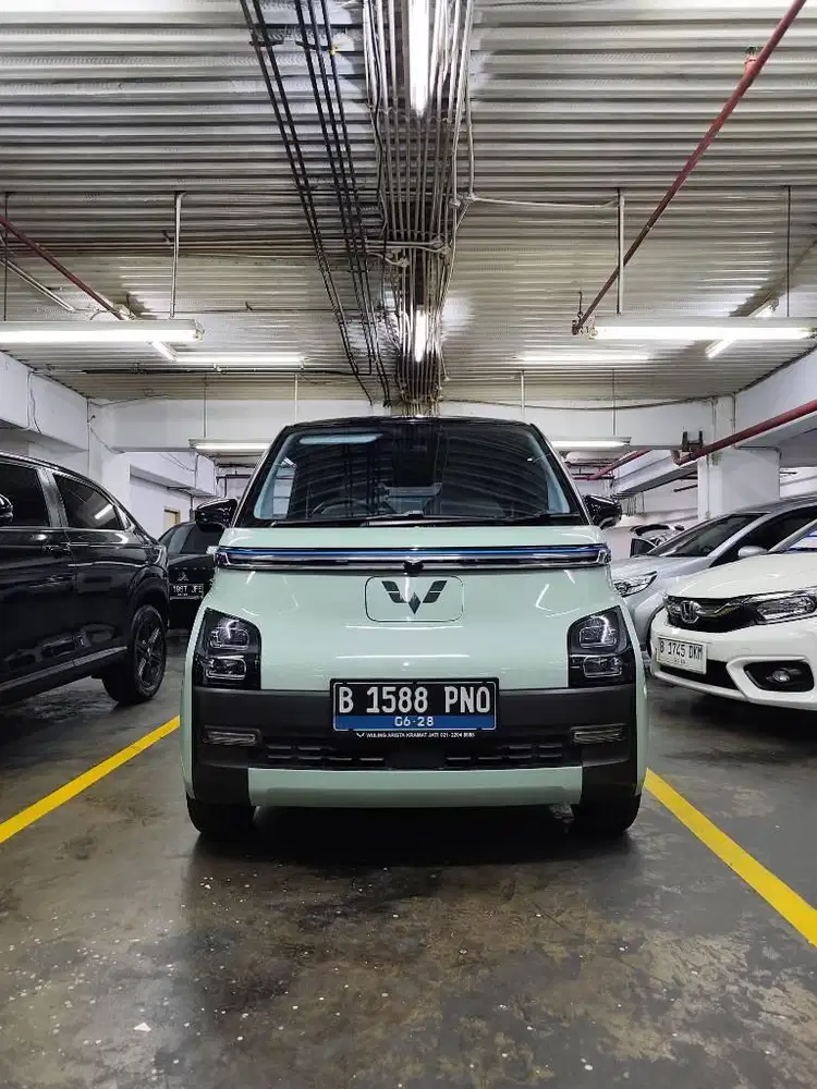 LOW KM WULING AIR EV LONG RANGE AT MATIC AUTOMATIC 2023 LISTRIK