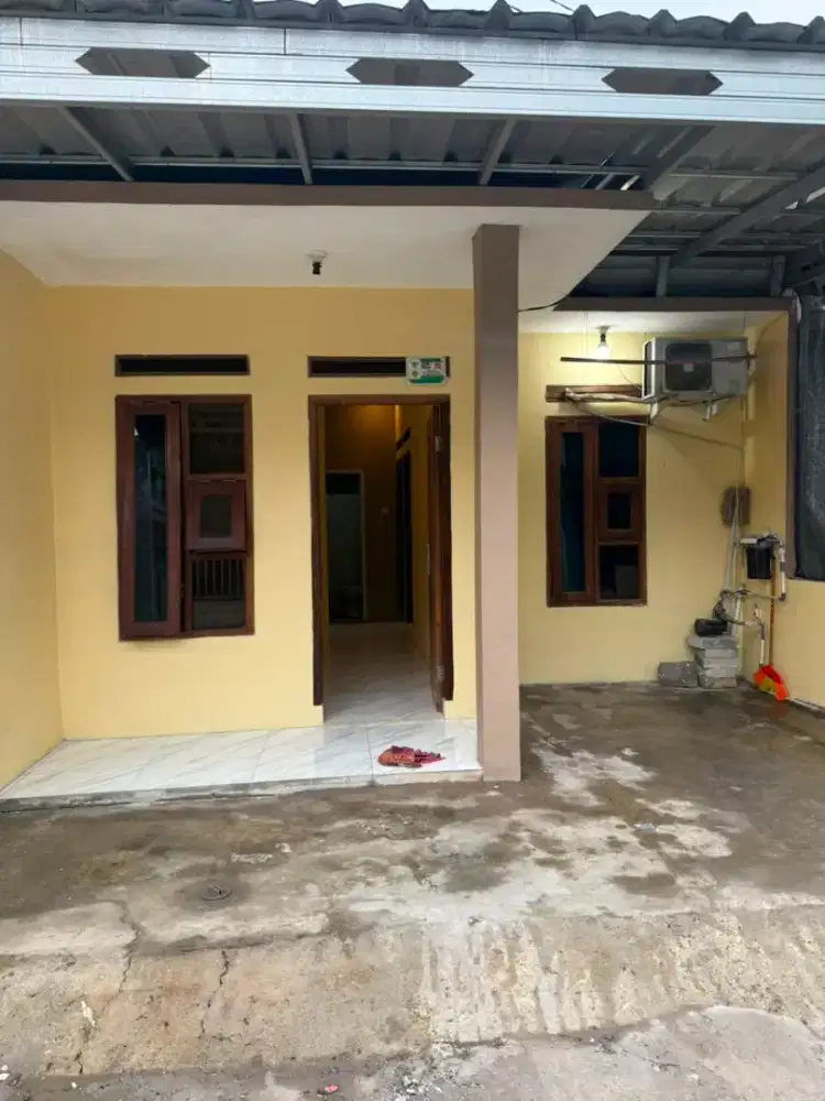 Rumah second dijual dekat pinggir jalan  Bogor 300jt Pabuaran Mekar