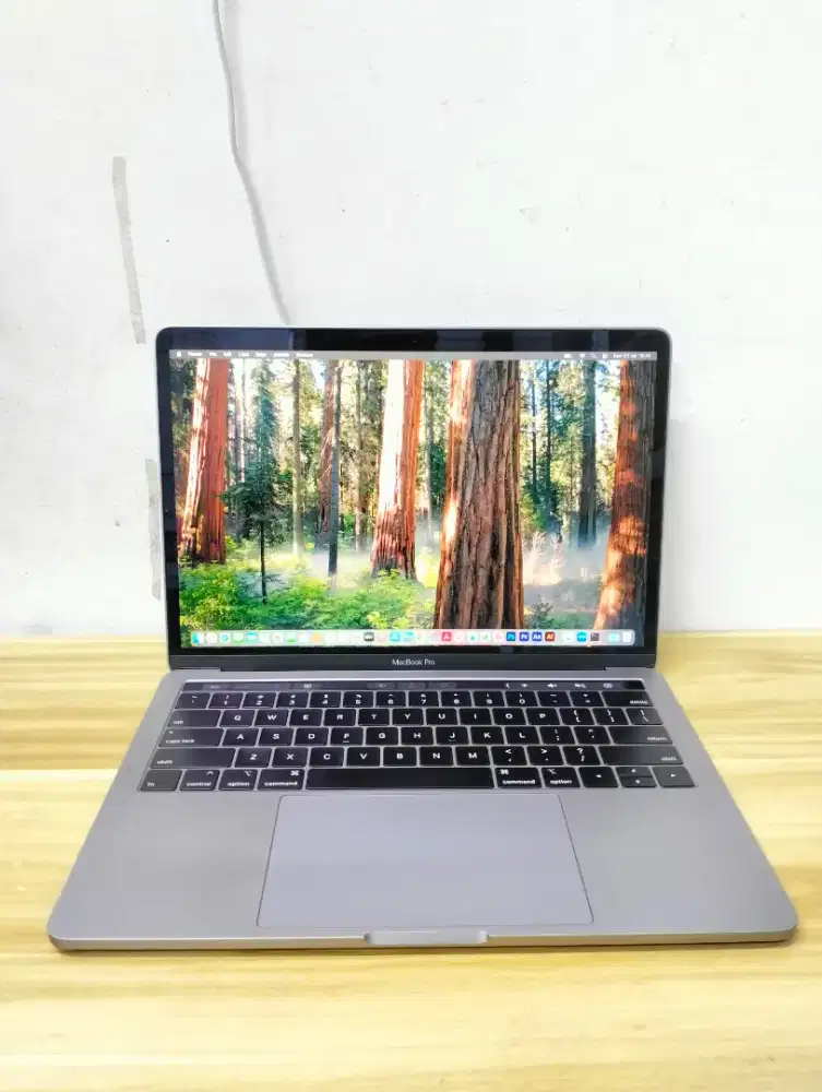 MacBook Pro 2019 Intel Core i7 Ram 16GB SSD 512GB