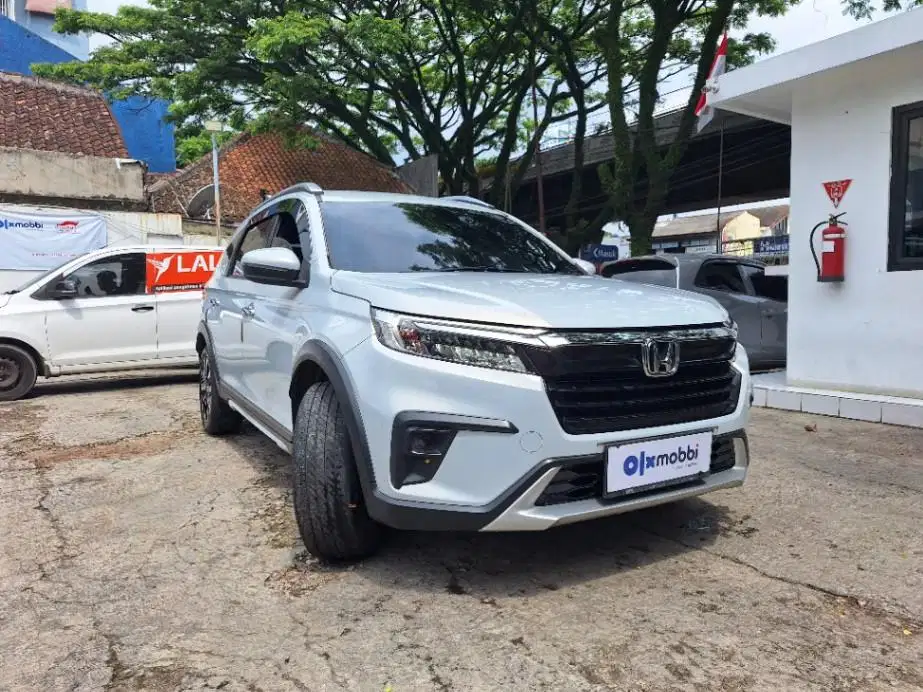 DP MURAH Honda BR-V 1.5 Prestige Bensin-AT 2022  CRKCB