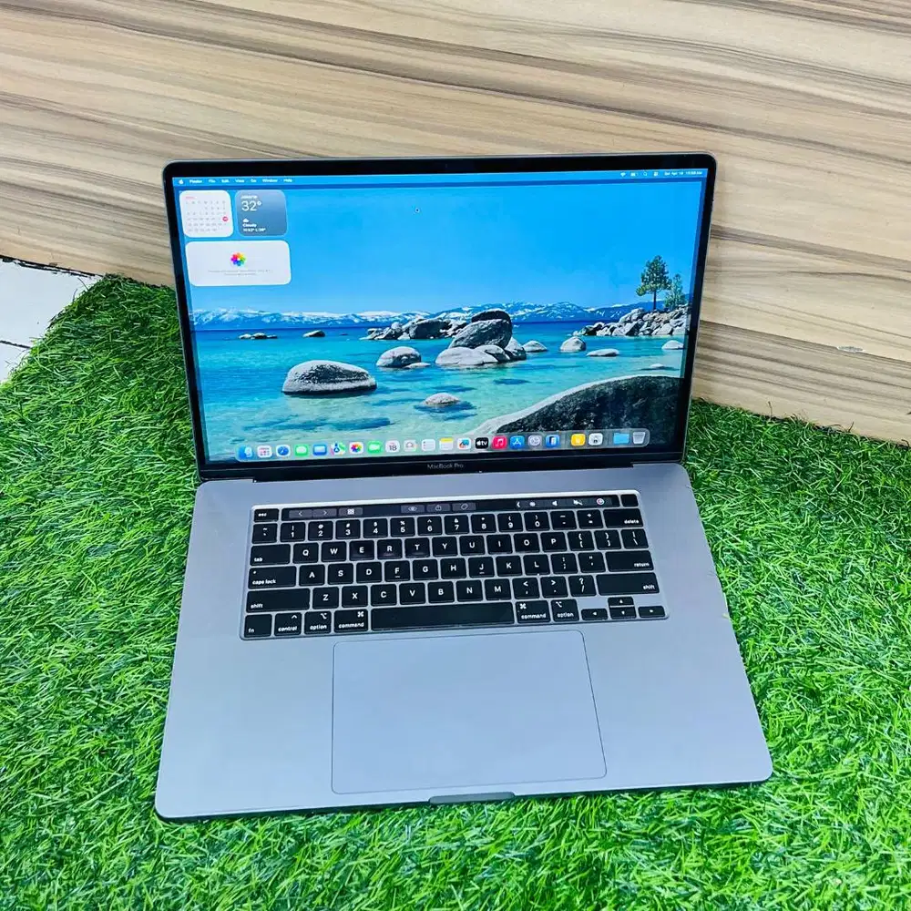 Macbook Pro 2019 Touchbar Core i9 ram 32 Ssd 1tb Layar 16inc *RRT