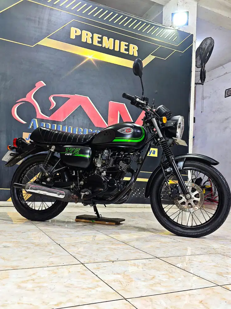 Kawasaki W 175 Cafe TH 2020 Odo 14rb anugerah motor rungkut jos