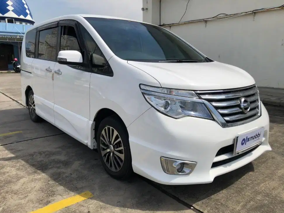 DP MURAH Nissan Serena 2.0 Highway Star Bensin-AT 2013  C1NSB