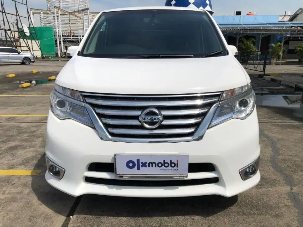 DP MURAH Nissan Serena 2.0 Highway Star Bensin-AT 2013  C1NSB