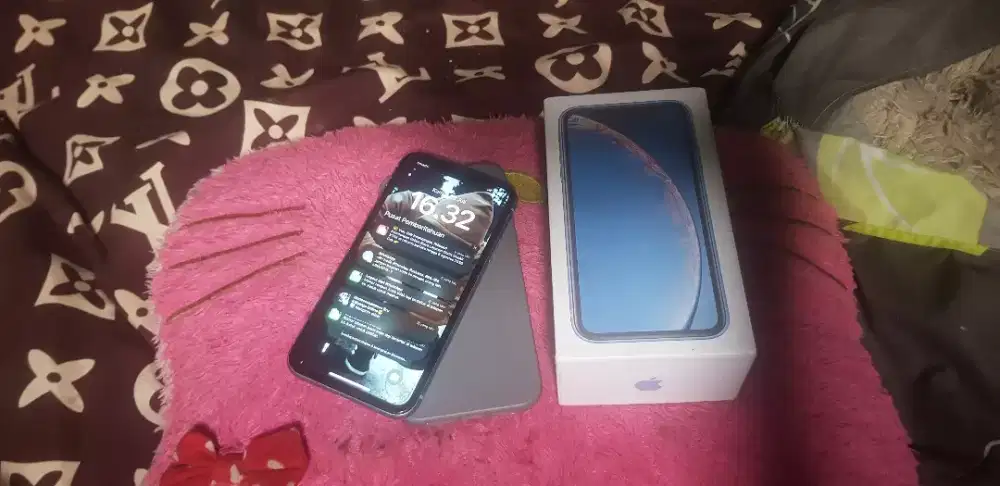 iphone xr 128gb fullset joss