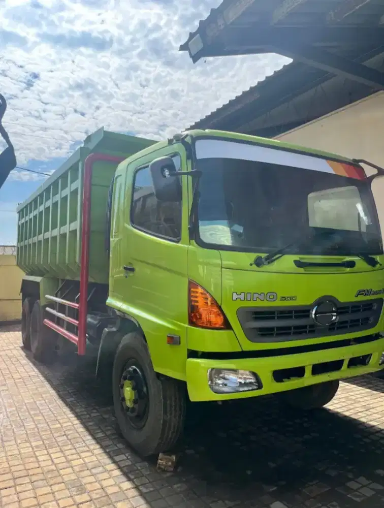 DUMP TRUK HINO FM 260 PS