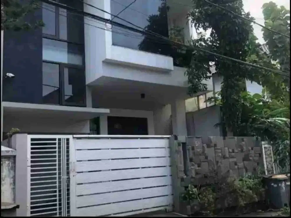Rumah MURAH elegan bebas banjir di utan kayu rawamangun
