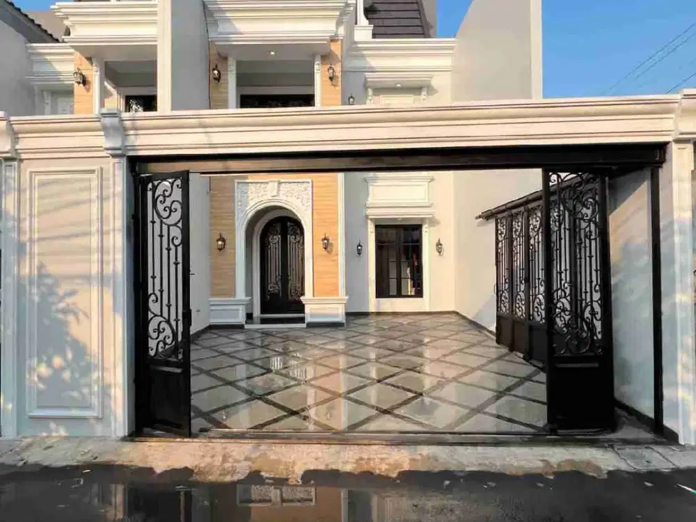 DIJUAL RUMAH AMERICAN CLASSIC 2 LANTAI + ROOFTOP DI JAGAKARSA JAKSEL