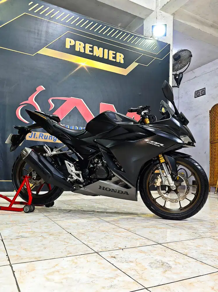 Honda New CBR 150R FI USD Th 2023  mulus gas pol
