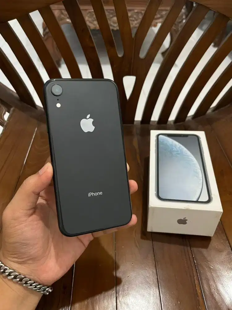 Iphone Xr 128gb Permanen, Mulus Fullset