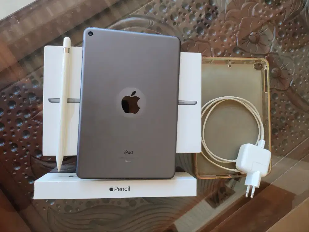 Ipad Mini 5 256gb ex ibox (wifi only) + Apple pencil Gen 1 fullset