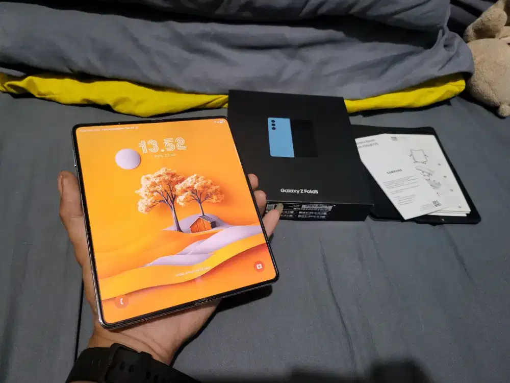 SAMSUNG Z-FOLD 5 5G 12/512GB SEIN Layar BAGUS Luar dalam Lok. PAMULANG