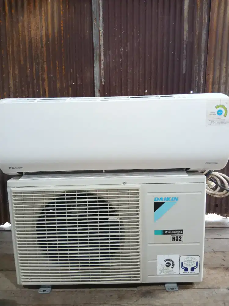 MENJUAL AC BEKAS 1/2 PK KOMPLIT