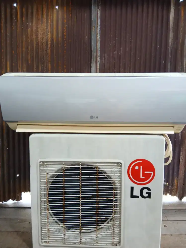 JUAL AC 1/2 PK BEKAS BERGARANSI