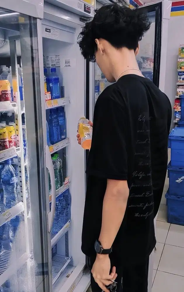 Saya sedang mencari kerja warkop