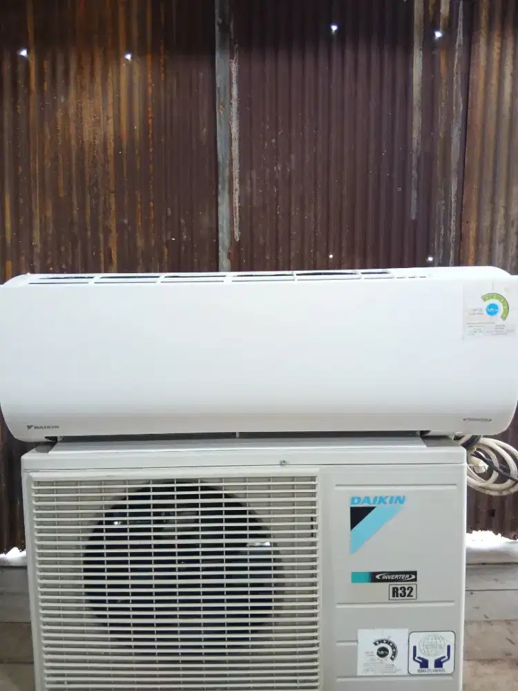 MENJUAL AC BEKAS 1/2 PK KOMPLIT