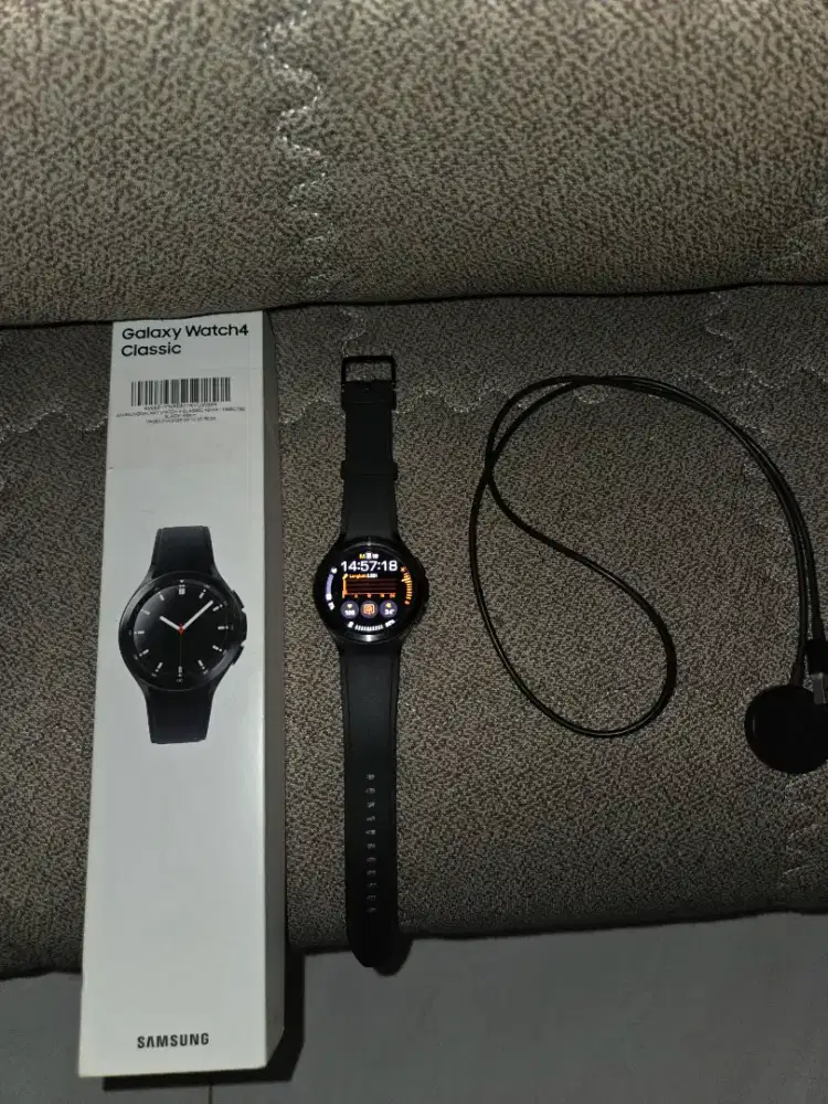 Dijual samsung galaxy watch 4 classic 46mm hitam