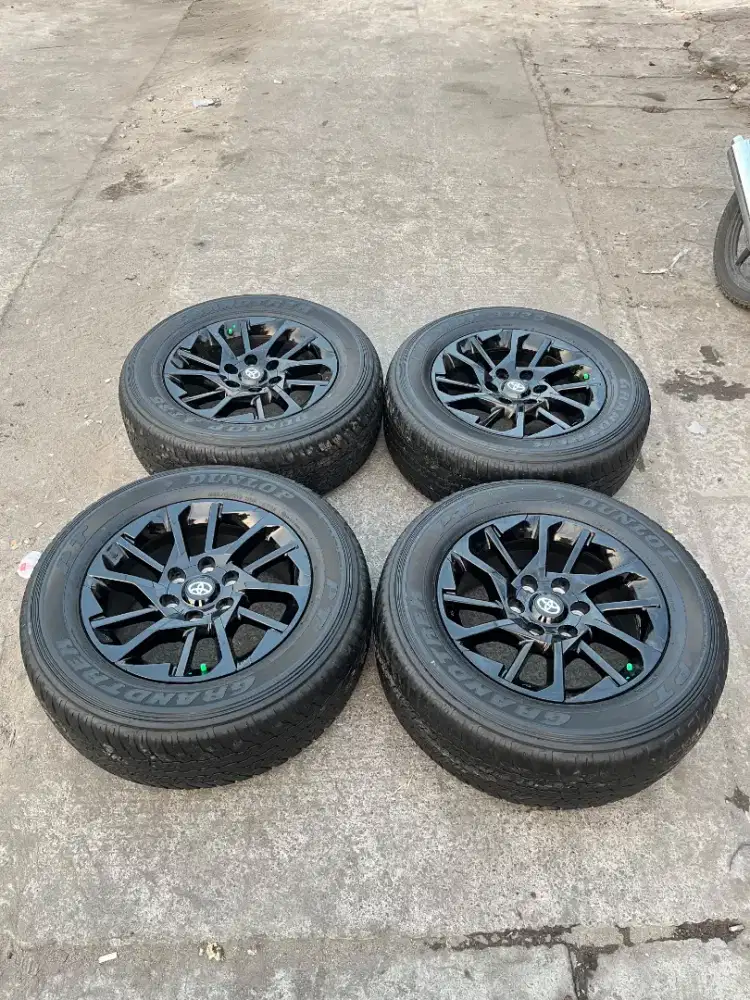 jual veleg ori fortuner gr r 18 pcd 6x139 7 bisa tuker tamba plus ban.