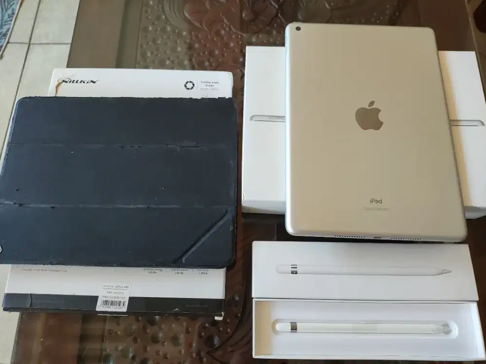 Ipad 9 64gb ex ibox (wifi only) full set like new
