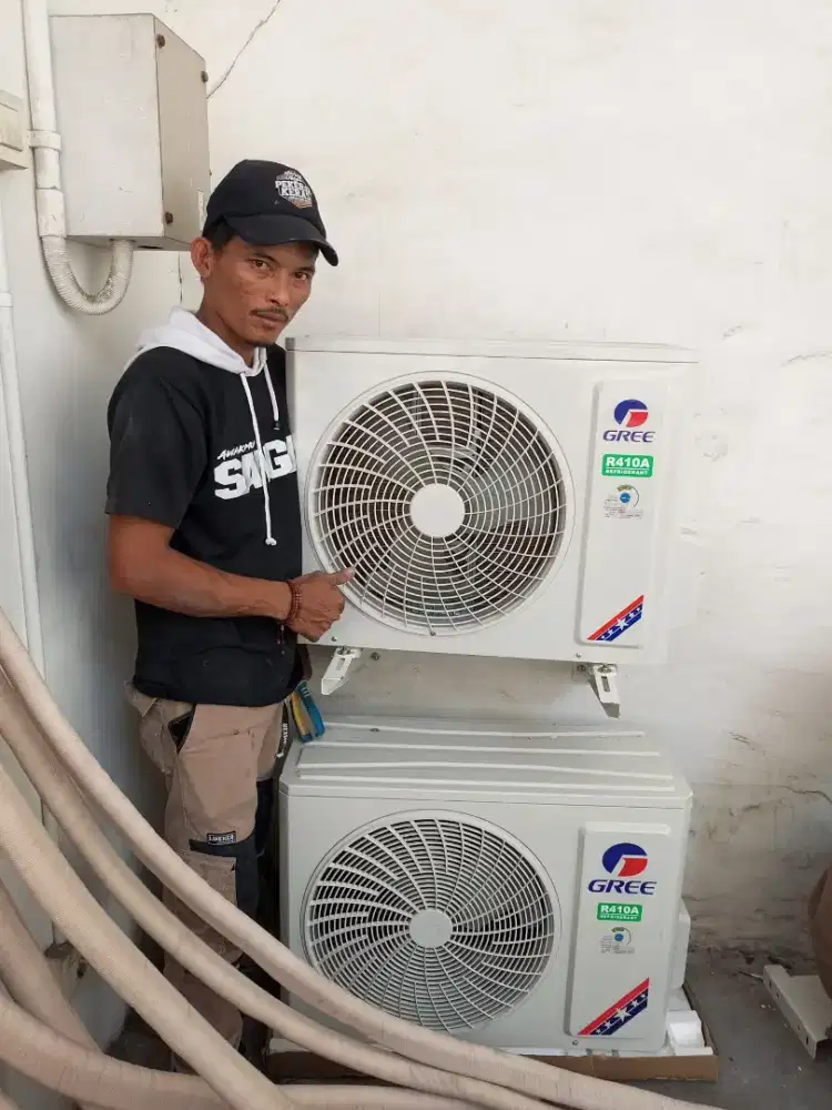Lagi cari perkerjaan.