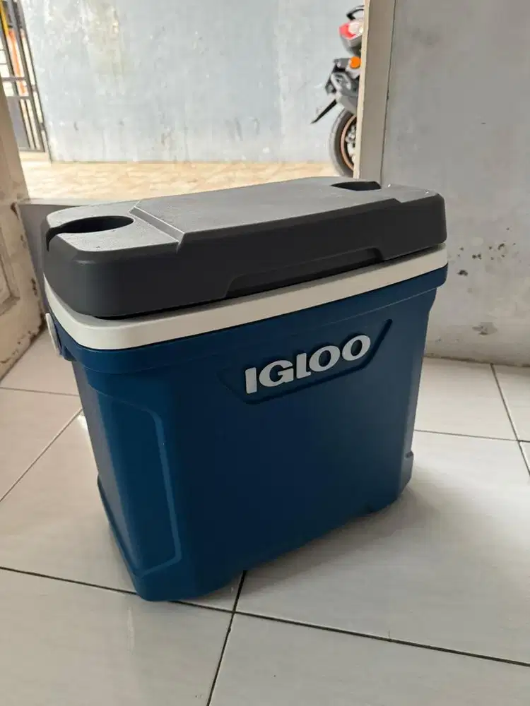 Dijual!! Cooler Box kapasistas 28liter. Merk Igloo.