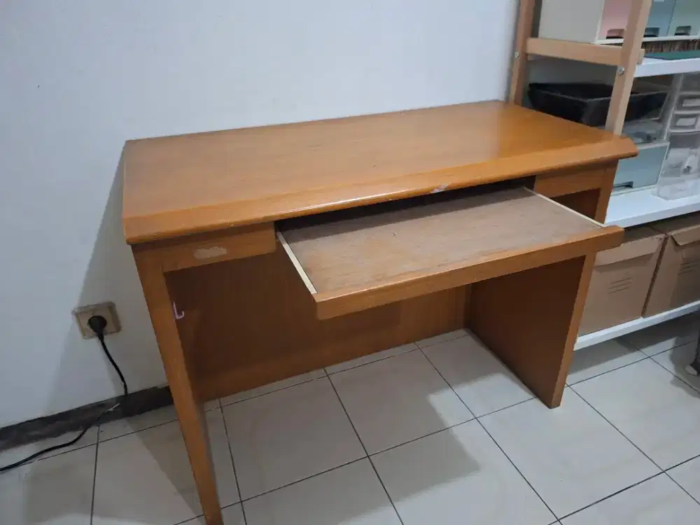 Meja Kerja Komputer Jati Belanda