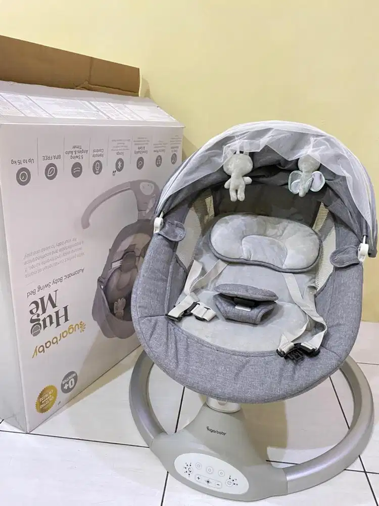 Bouncer sugar baby hug me automatic swing bed