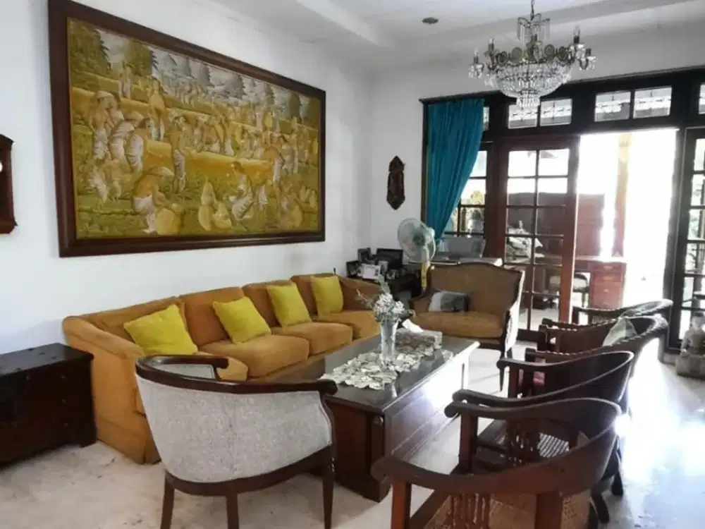 Jual Cepat Rumah Strategis untuk Tinggal dan Usaha di Bintaro Sektor 2