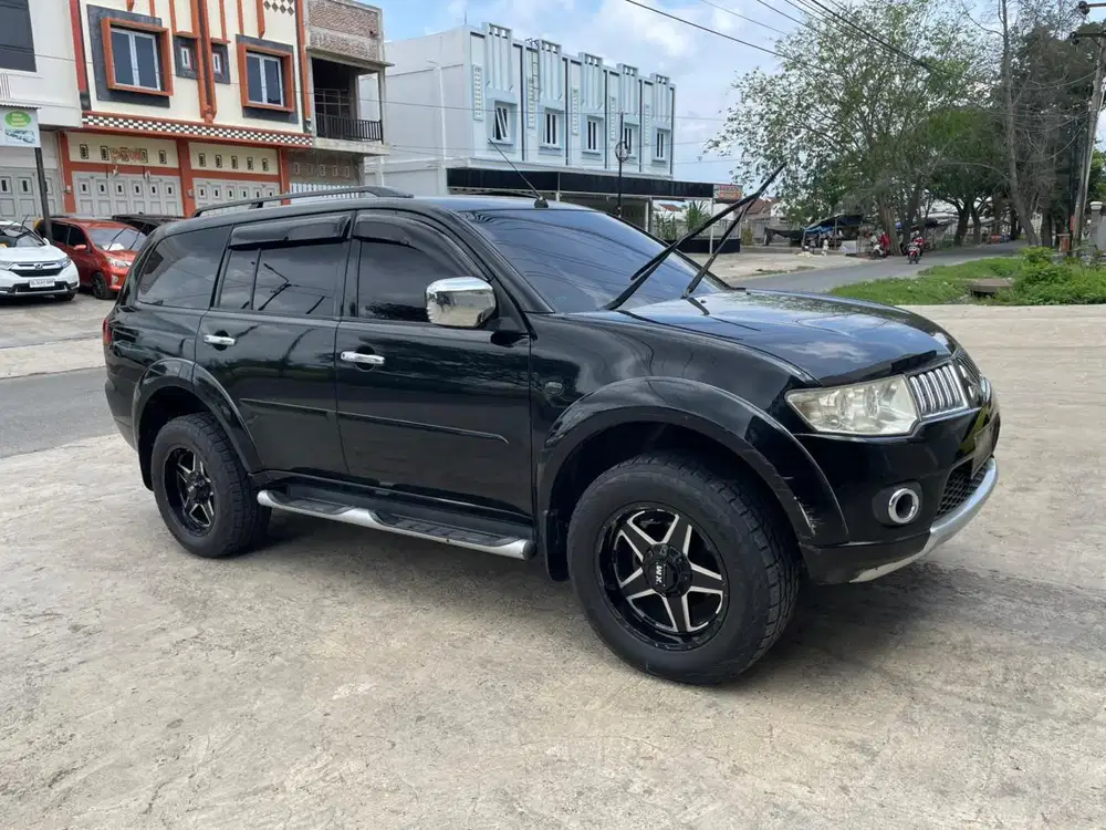 PAJERO EXCEED 2009 BL HITAM DIESEL