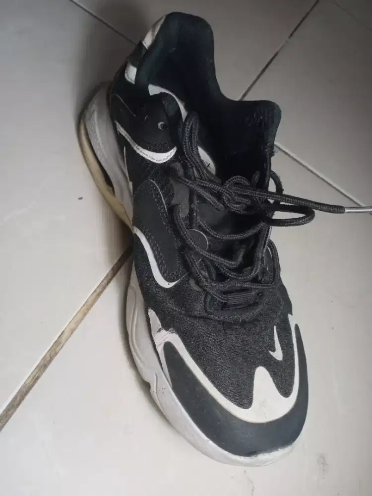 Dijual sepatu Size 7 - Nike Air Max 2X Black White 2020 Original