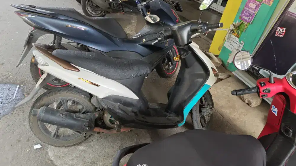 Mio 5TL 2007 warna putih