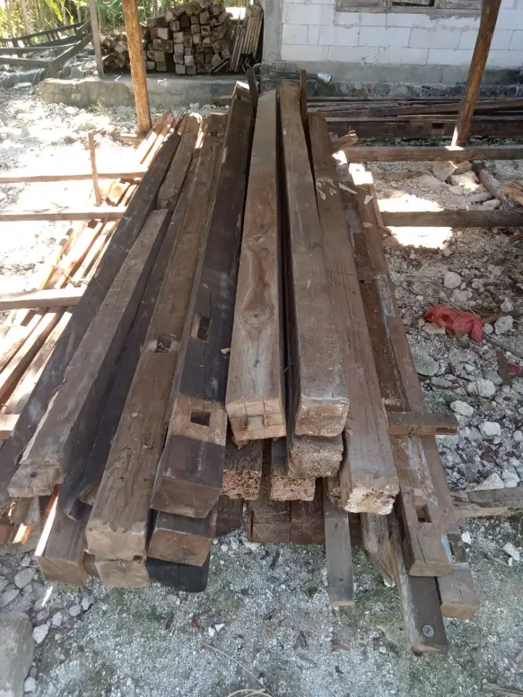 Rangka tengah limasan kayu jati
