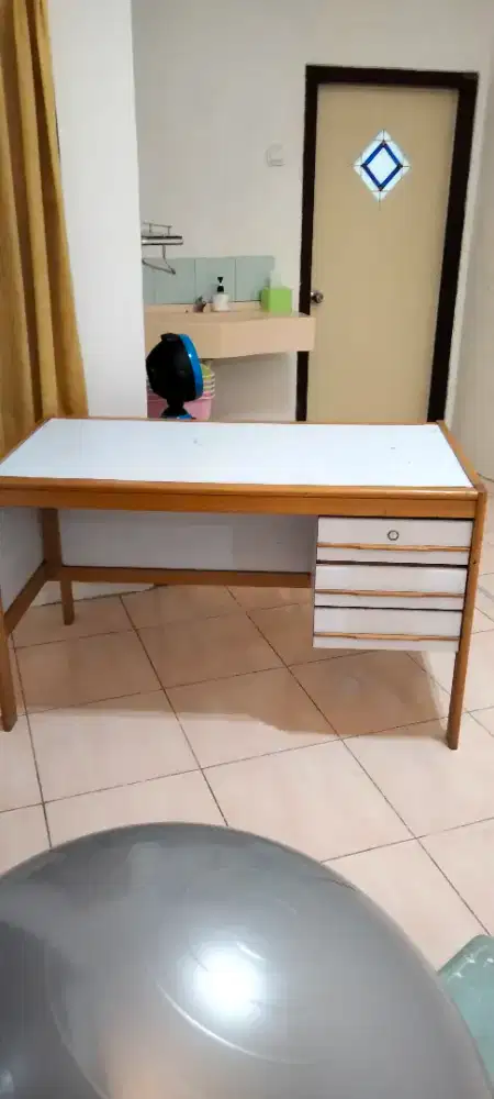 Meja belajar Kayu 3 laci