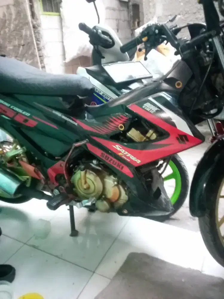 Motor satria Fu 150cc