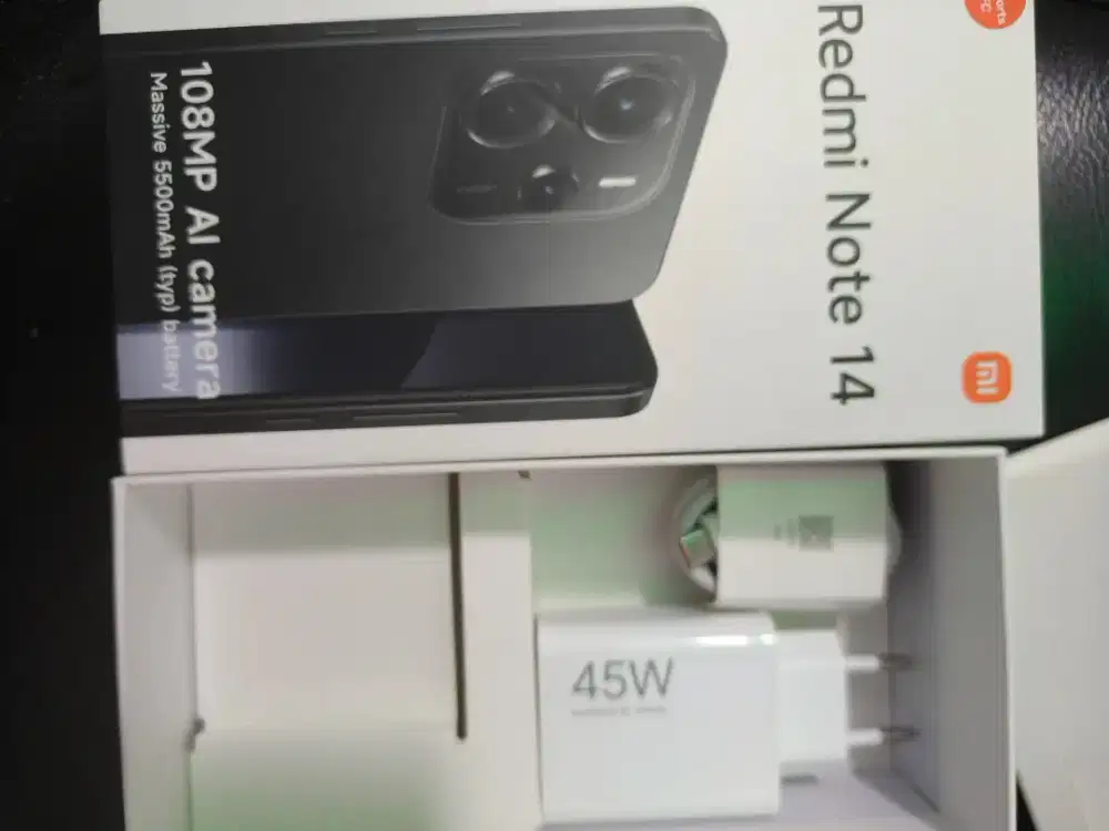 Hp Redmi Note 14 ram 8+8/128gb NFC kondisi like new msh grs panjang.