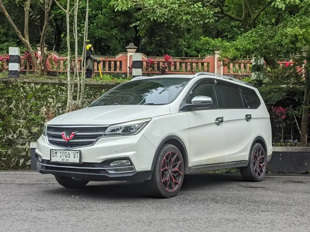 Wuling Cortez 1.8 L Lux i-AMT Hybrid BBG