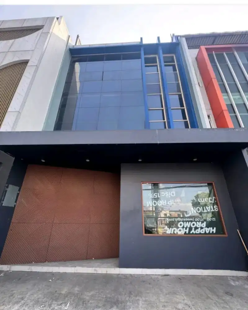 Disewakan Ruko 3,5 Lantai di Jatiwaringin Pondok Gede Bekasi
