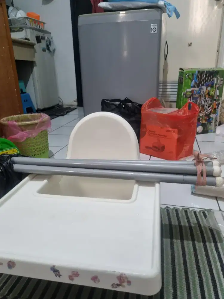 Kursi bayi ikea