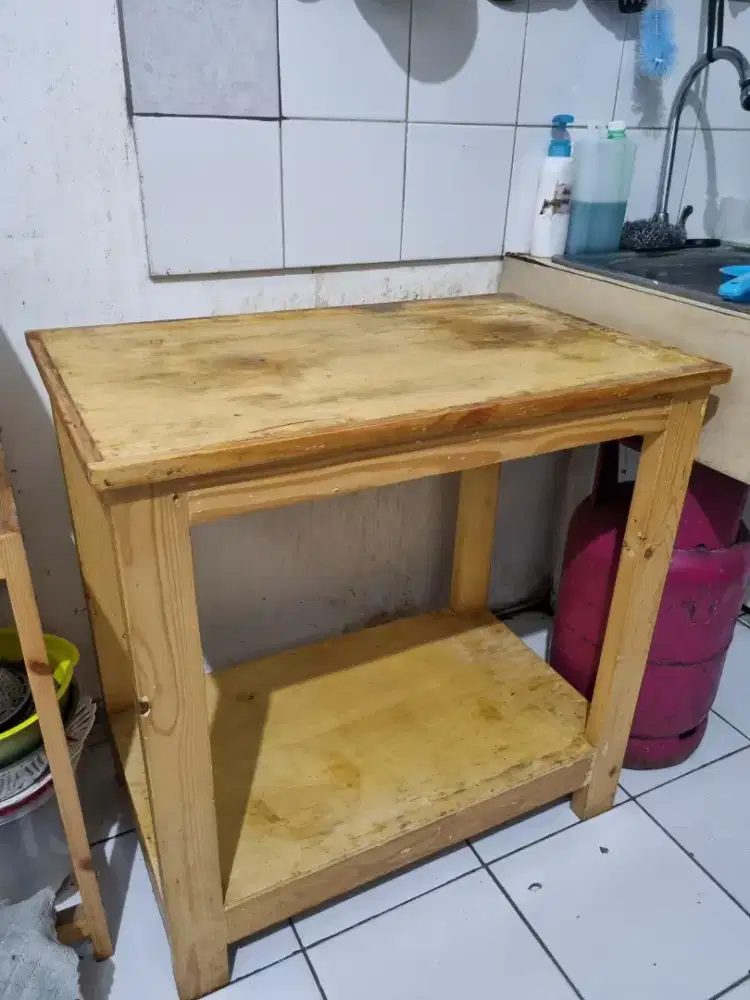 Meja kompor atau dapur