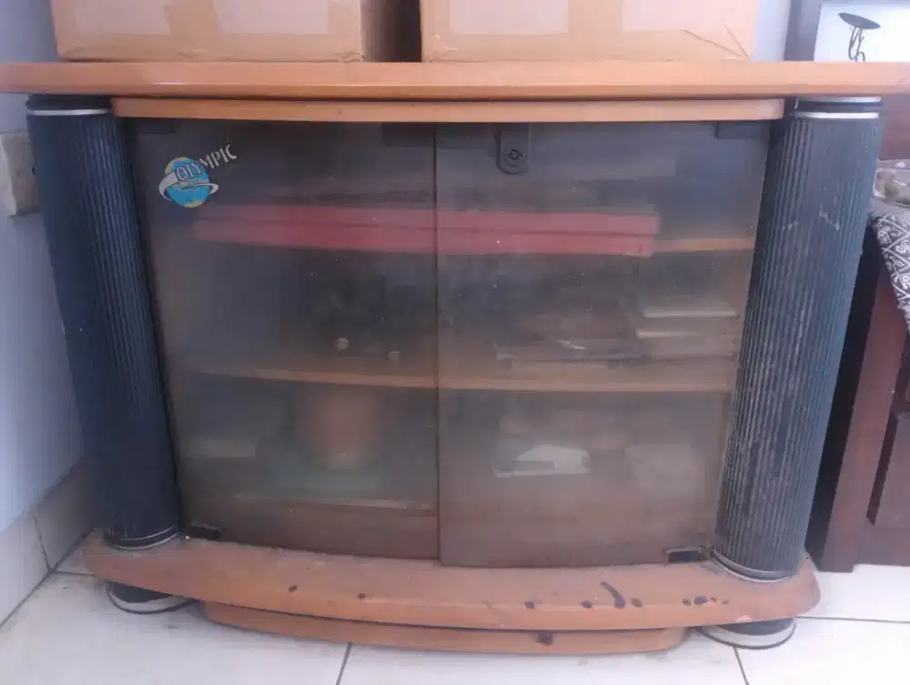 Jual meja tv ada rak penyimpanan nya