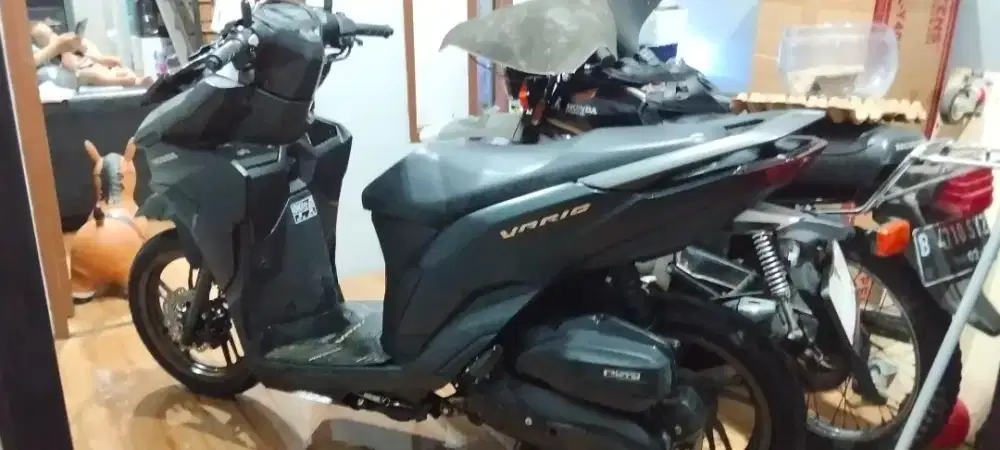 Honda Vario 125cc CBS ISS - Keyless