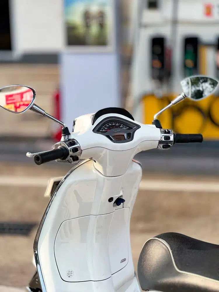 VESPA SPRINT IGET MURAH