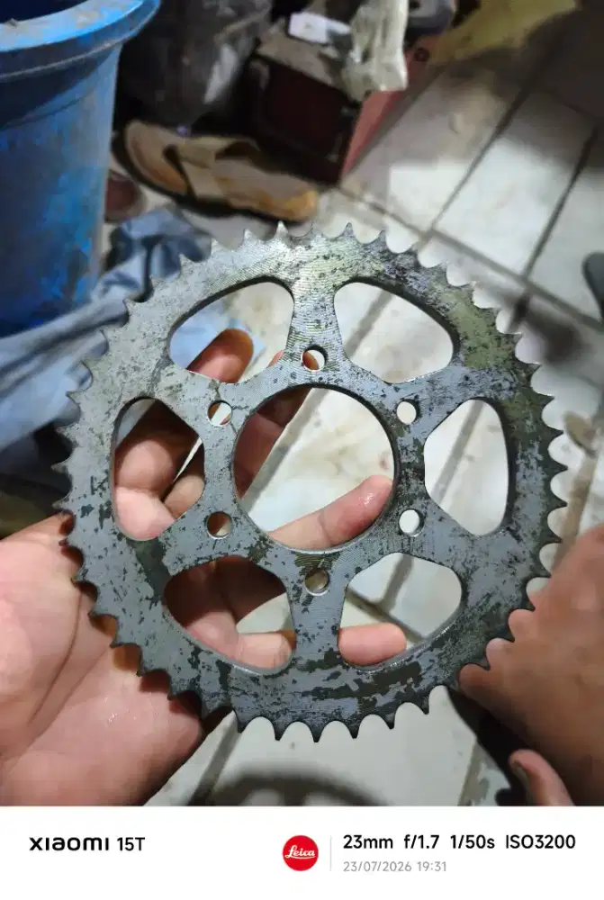 GEAR GIR BELAKANG MOTOR BEBEK/SPORT 44T