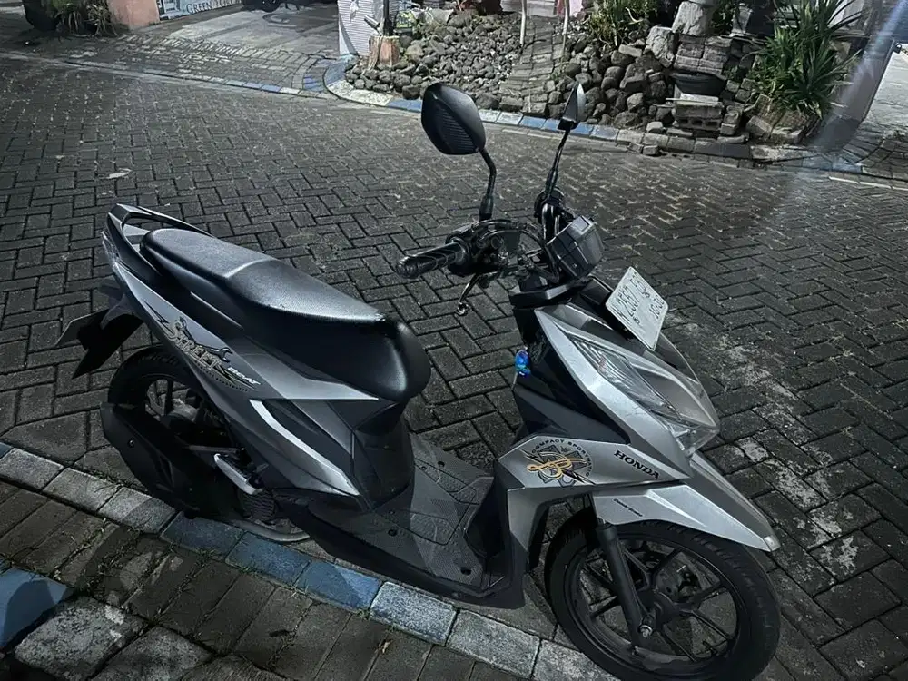 Honda beat street