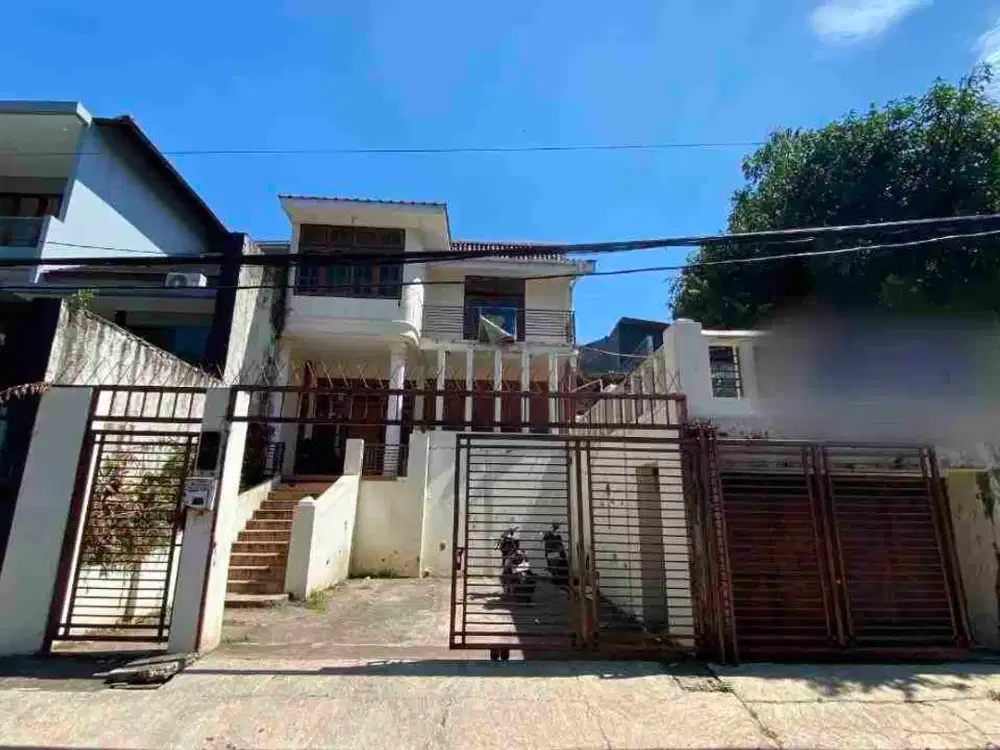 LANGKA Rumah Hitung Tanah 380m² di Setrasari Raya Bandung – Dekat Tol Pasteur & Maranatha SHM