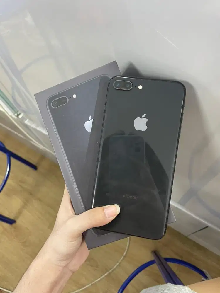 IPHONE 8 PLUS INTER 64GB