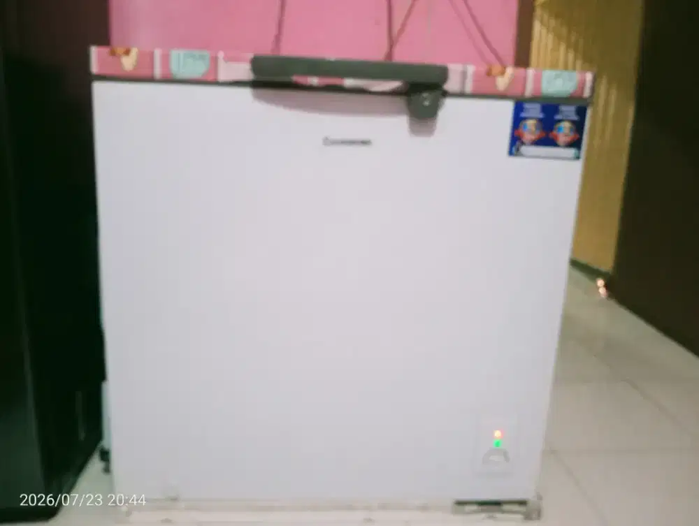 FREEZER MERK CHANGHONG TIPE FCF266DW